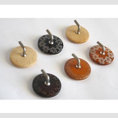 Gancio Legno Tondo 1p.ass.-21400010