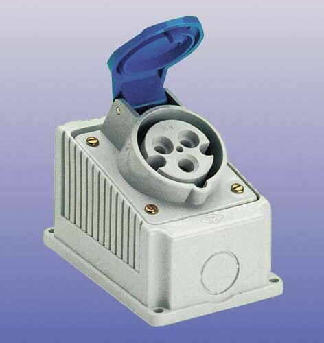 Presa Cee Par.2p+t 16a-220v A.71300 - immagine 1