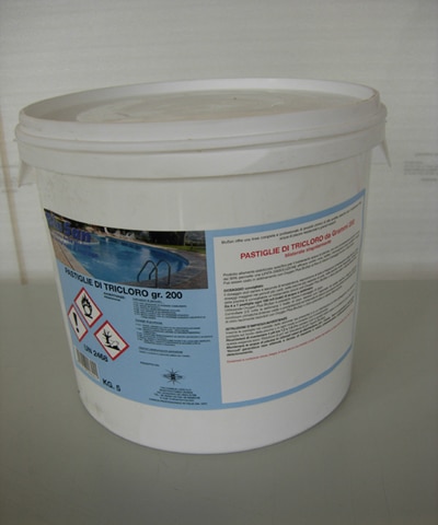 Tricloro da 5 kg al 90% in pastiglie da 200 gr cadauna